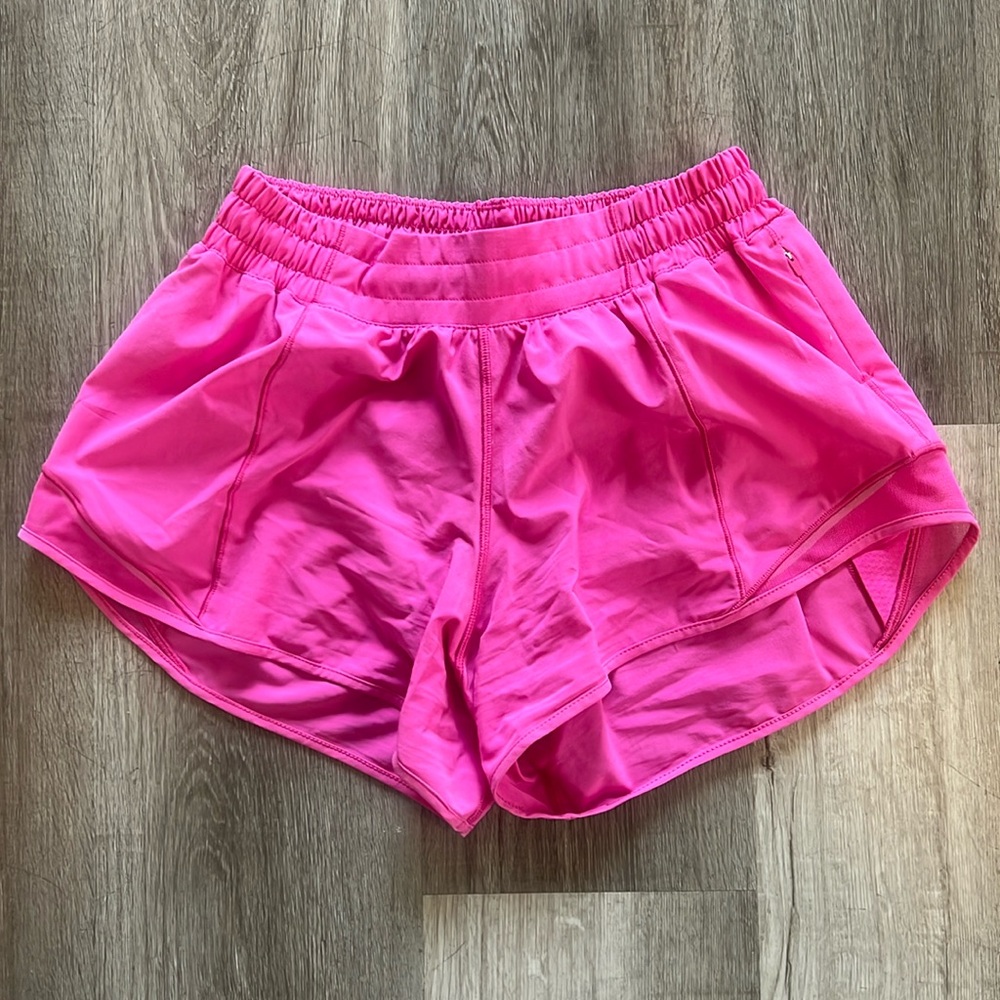 Lululemon Hotty Hot Shorts Low Rise 4”